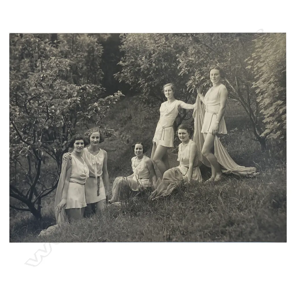 Roland Searle - collection of six photos, Image 1++